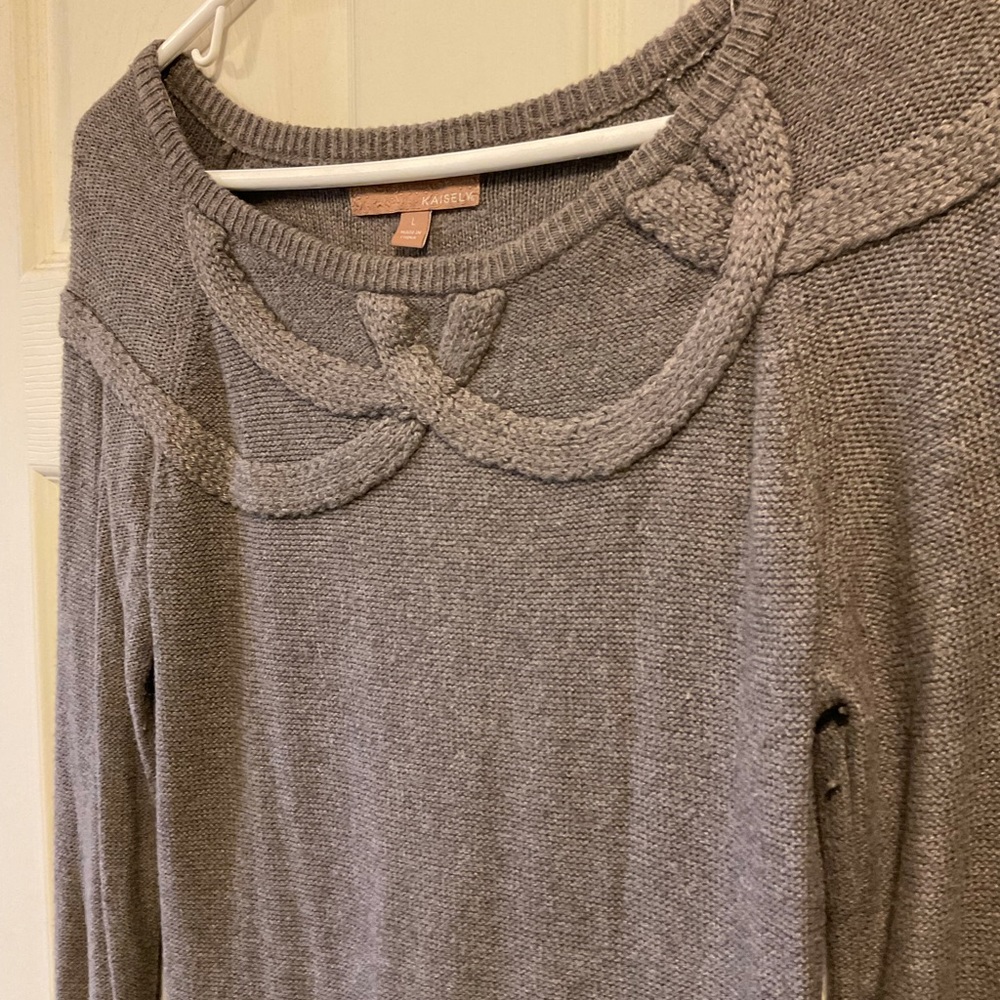 Kaisley Long Sweater with neck detail